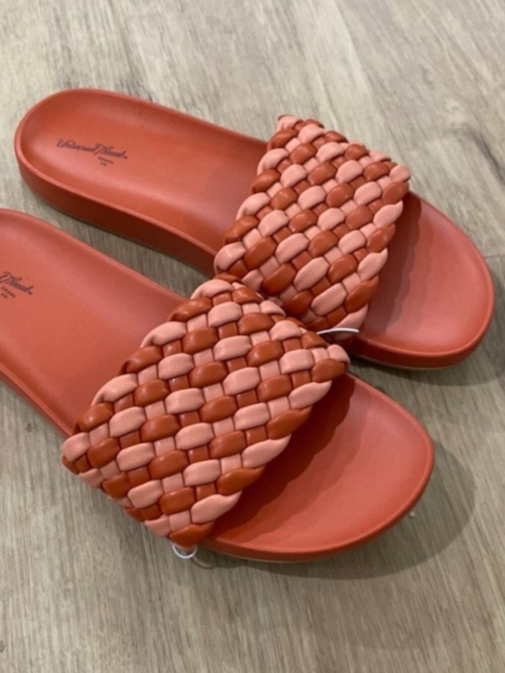 NEW Women’s Universal Thread Polly Sandals